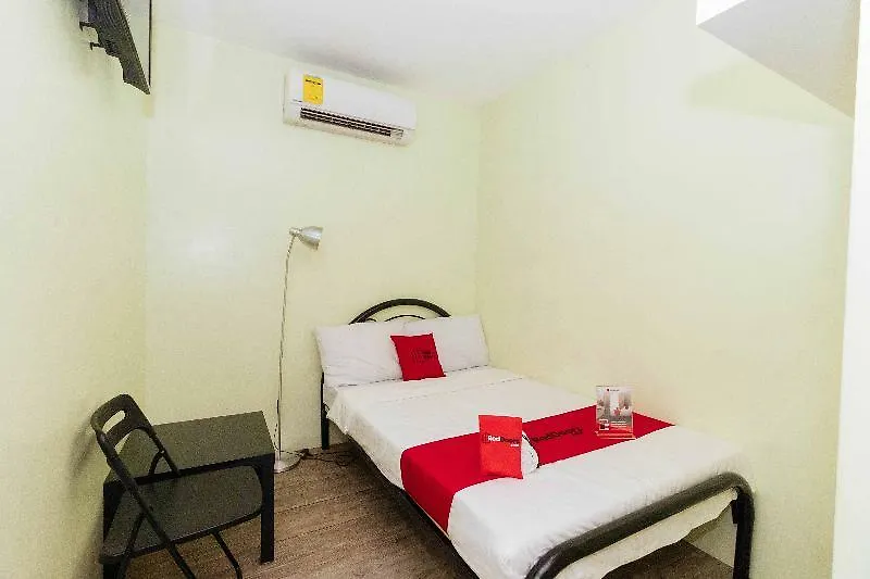 Reddoorz @ Hotel Rosemarie Pasay 2*,  Filippine